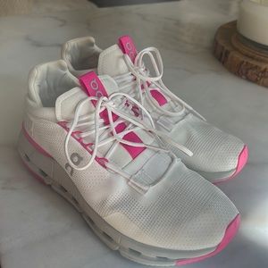 “Barbie” pink on cloud Cloudnova running shoes